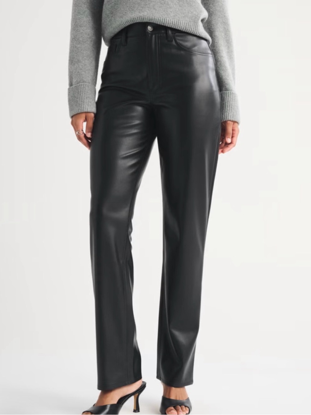🕸️ 90’s Straight Leg High Rise Leather Pants 🕸️